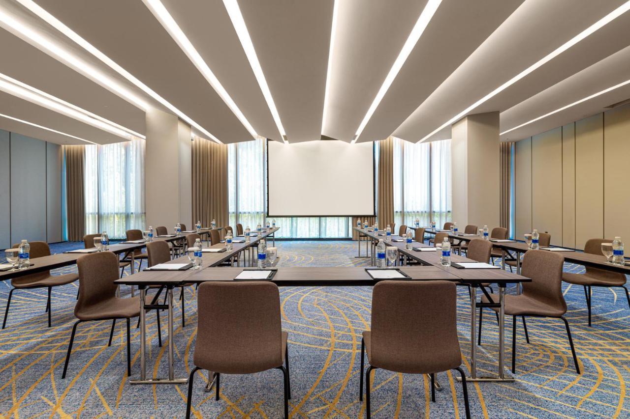 Hualuxe Shanghai Changfeng Park Экстерьер фото