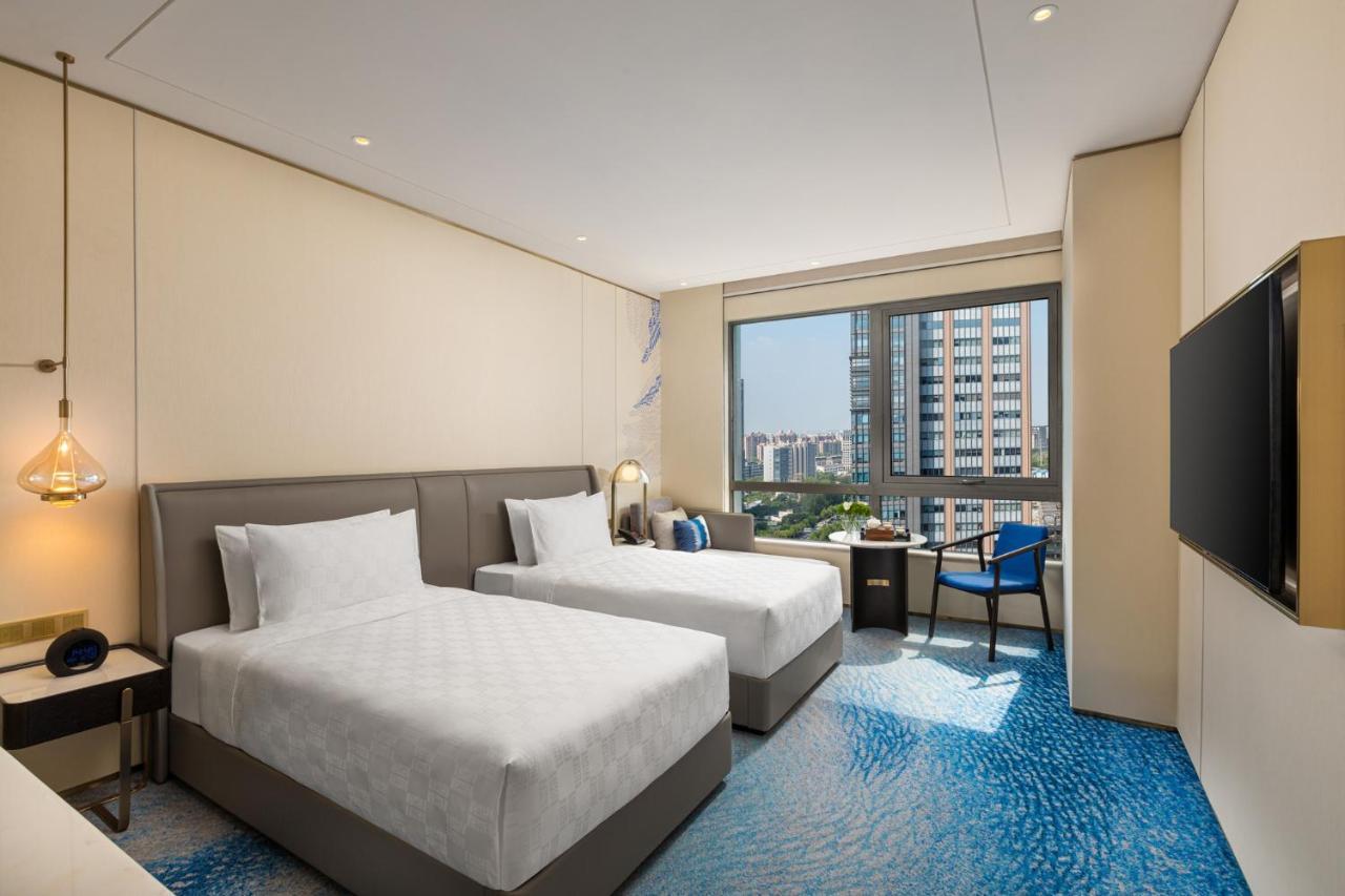 Hualuxe Shanghai Changfeng Park Экстерьер фото